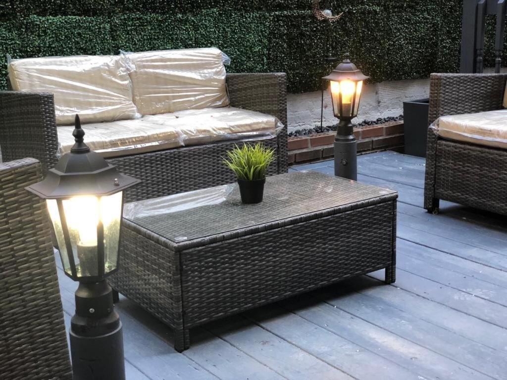 26-4b Newly Furnished 1br W D Courtyard Appartement