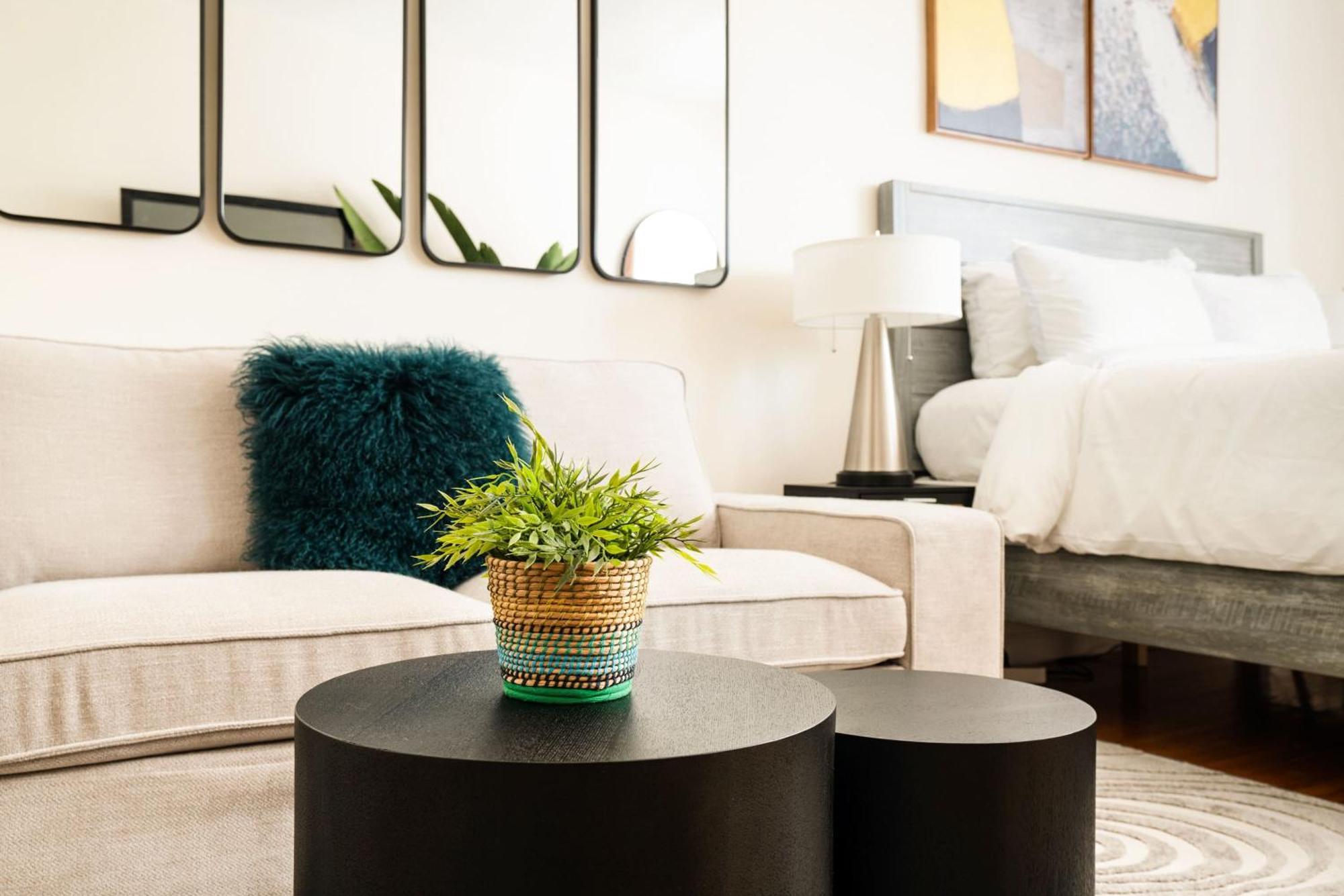 338-3b Union Square Newly Reno Sleeps 3 New York