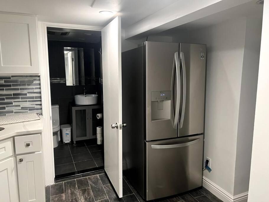 Modern & Cozy Basement Near Jfk Airport * New York