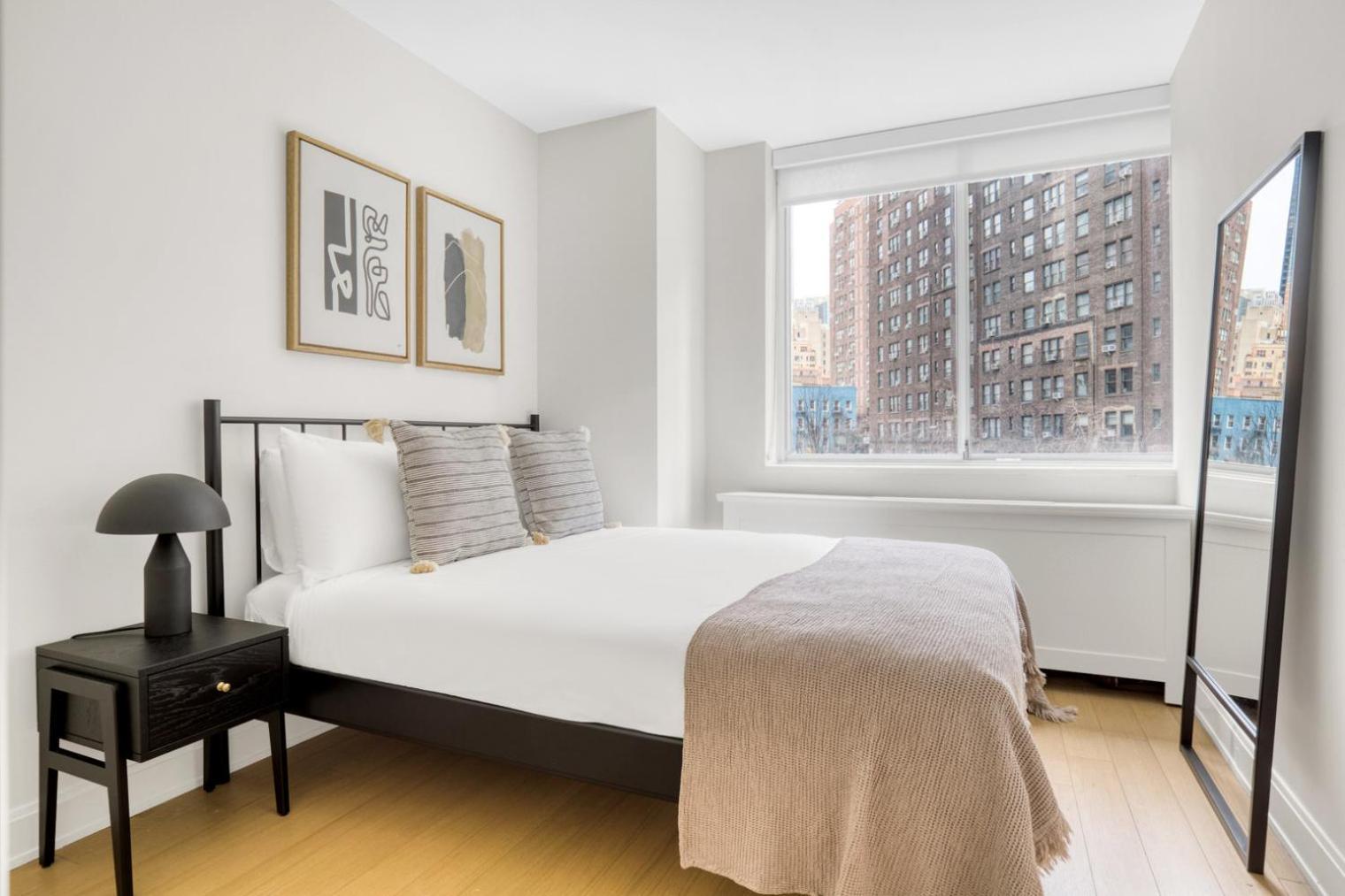 Midtown E 2br W Elevator Doorman Gym Nr Un Nyc-753 Appartement *
