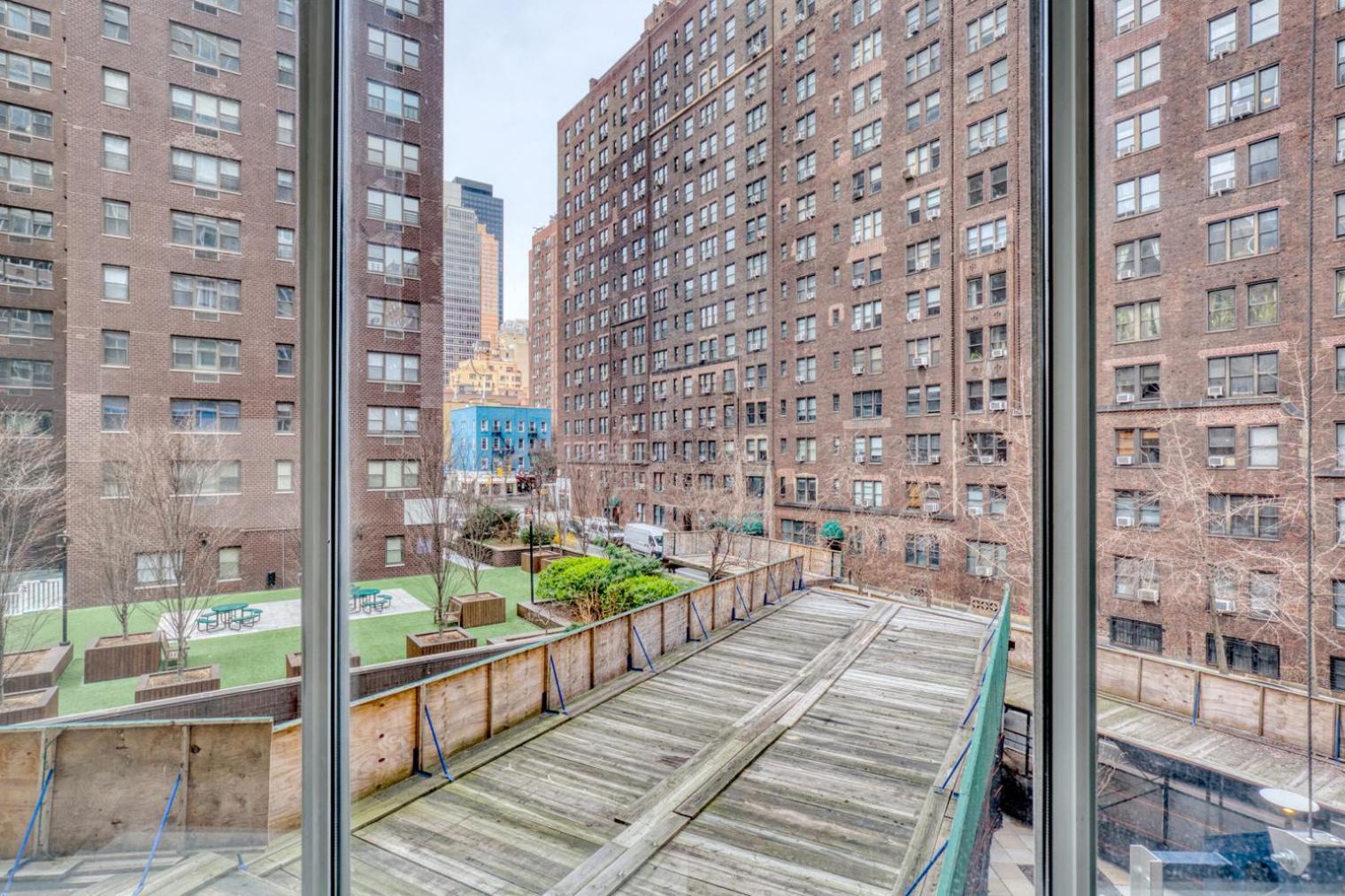 Midtown E 2br W Elevator Doorman Gym Nr Un Nyc-753 Appartement
