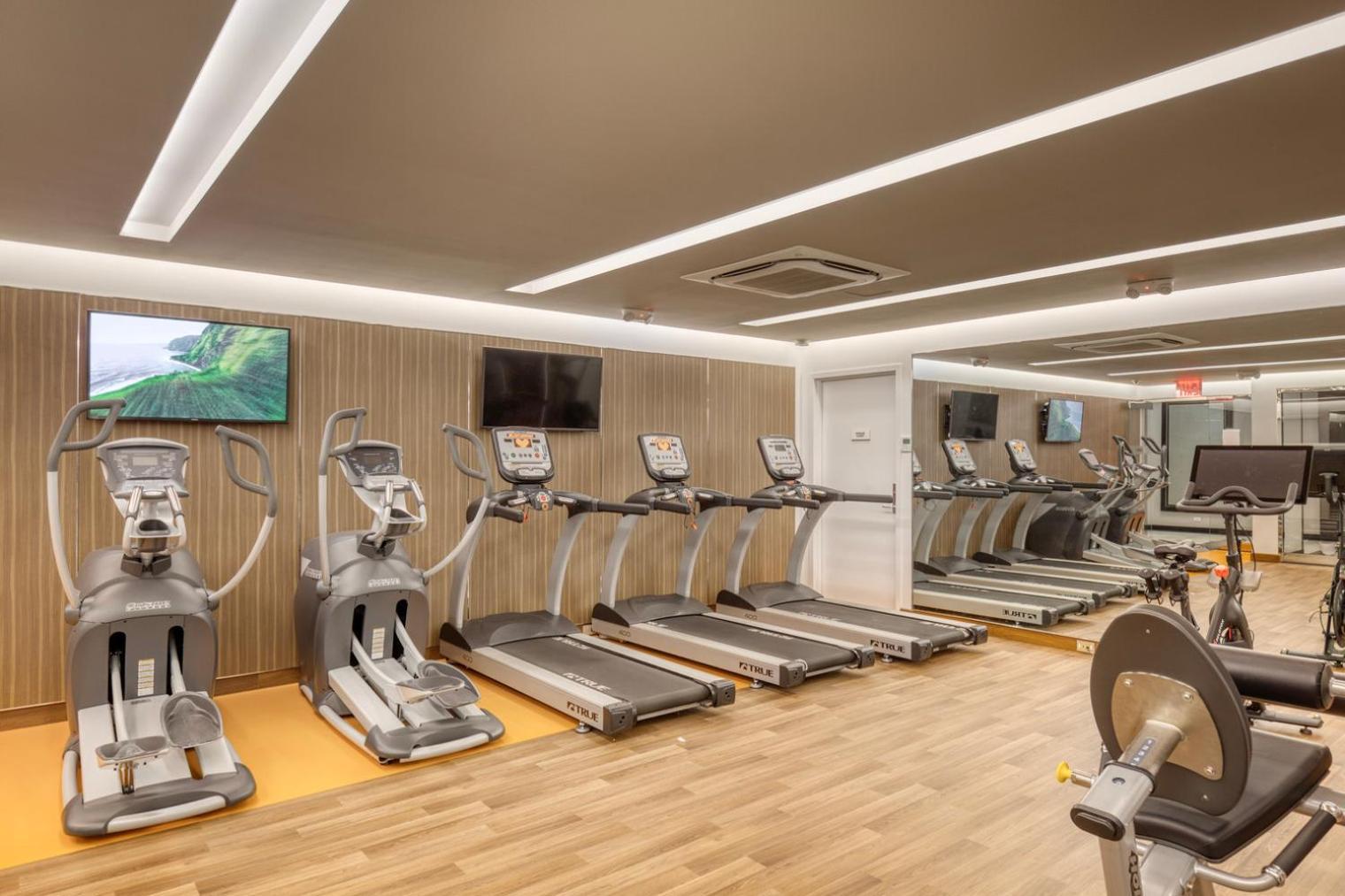 Lenox Hill 1br W Gym Nr Modern Museum Of Art Nyc-1285 New York