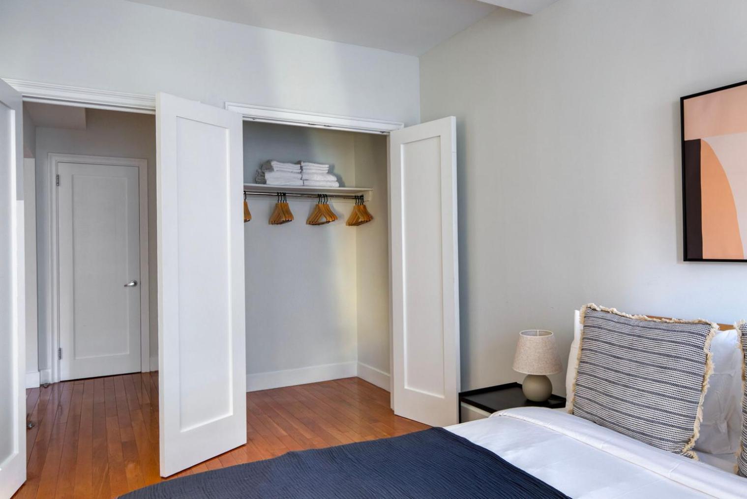 Lenox Hill 1br W Gym Nr Modern Museum Of Art Nyc-1285 Appartement New York