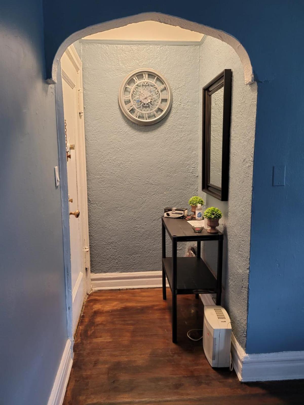 Brooklyn Flat Tropical Vibe New York