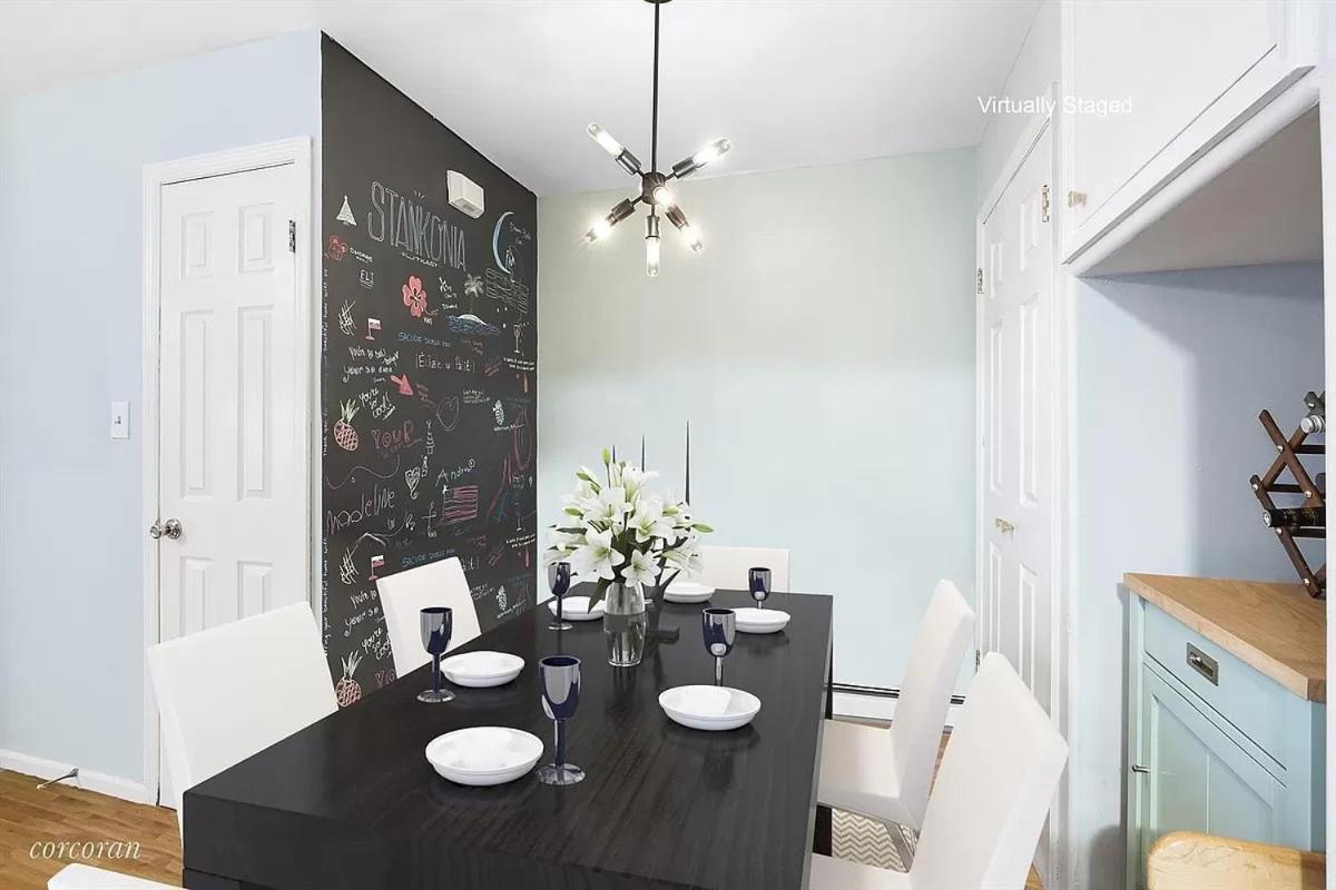 Private In 4 Bedroom Ground Near Subway Alloggio in famiglia New York