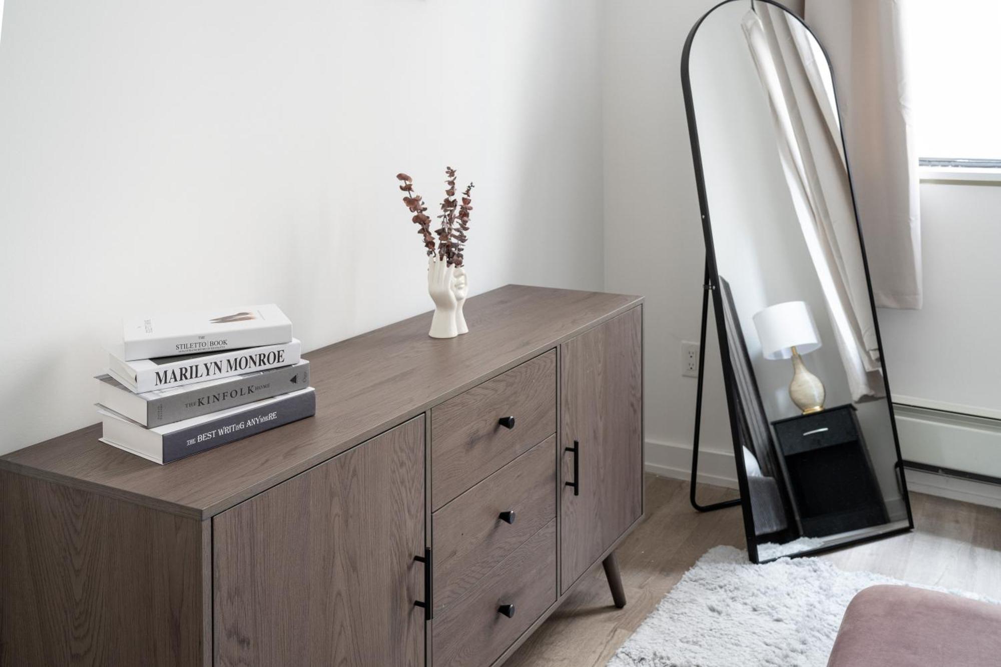 Appartement Chic 1bd With Rooftop W/d In Unit Downtown *