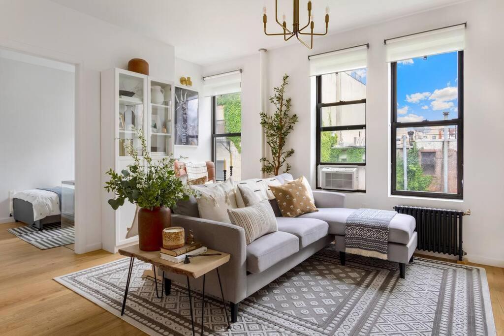 Bright Designer In Historic Harlem Appartamento New York