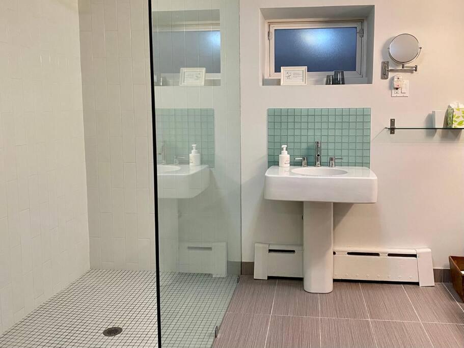 Appartamento The Griffin B And B, Private Two Bedroom In Victorian Ditmas Park *