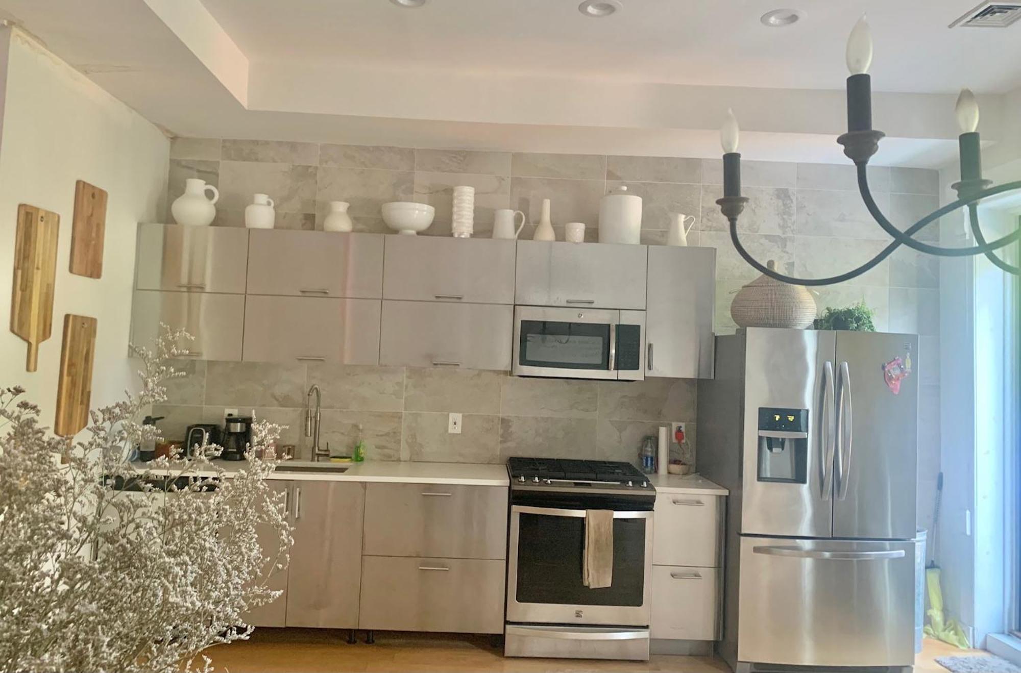 Art Filled Brooklyn Brownstone - 3 Bedroom 2.5 Bath, Deck, Tv Room, Library Appartement *