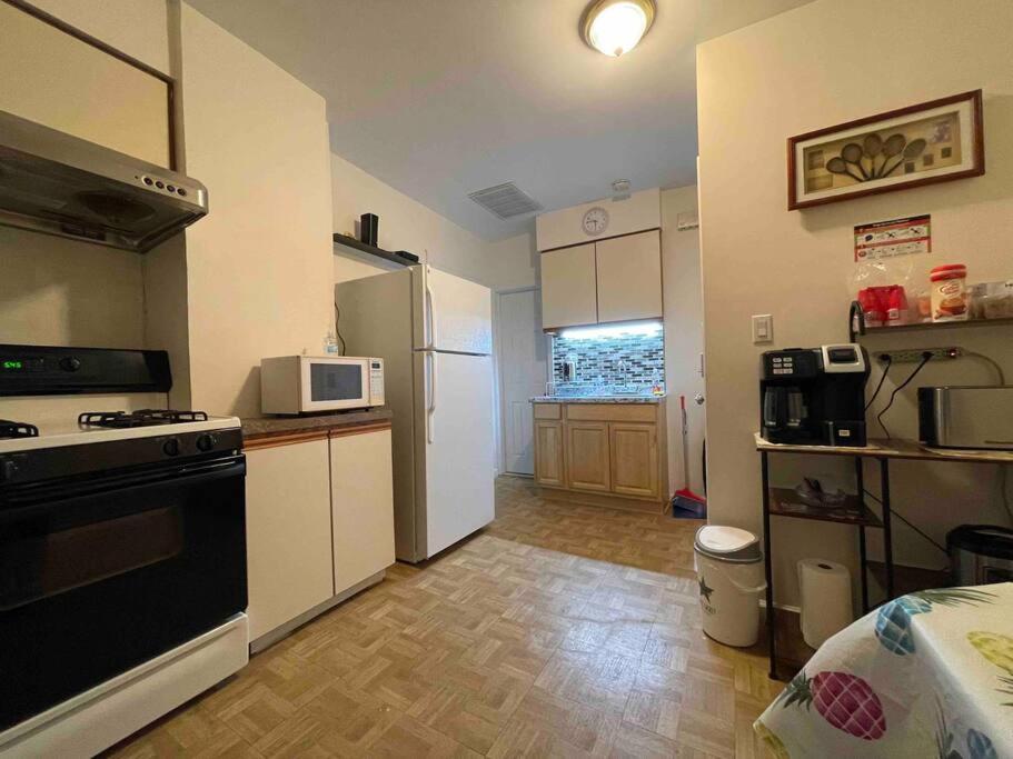 Entire Beautiful 1br For You! R Appartement New York