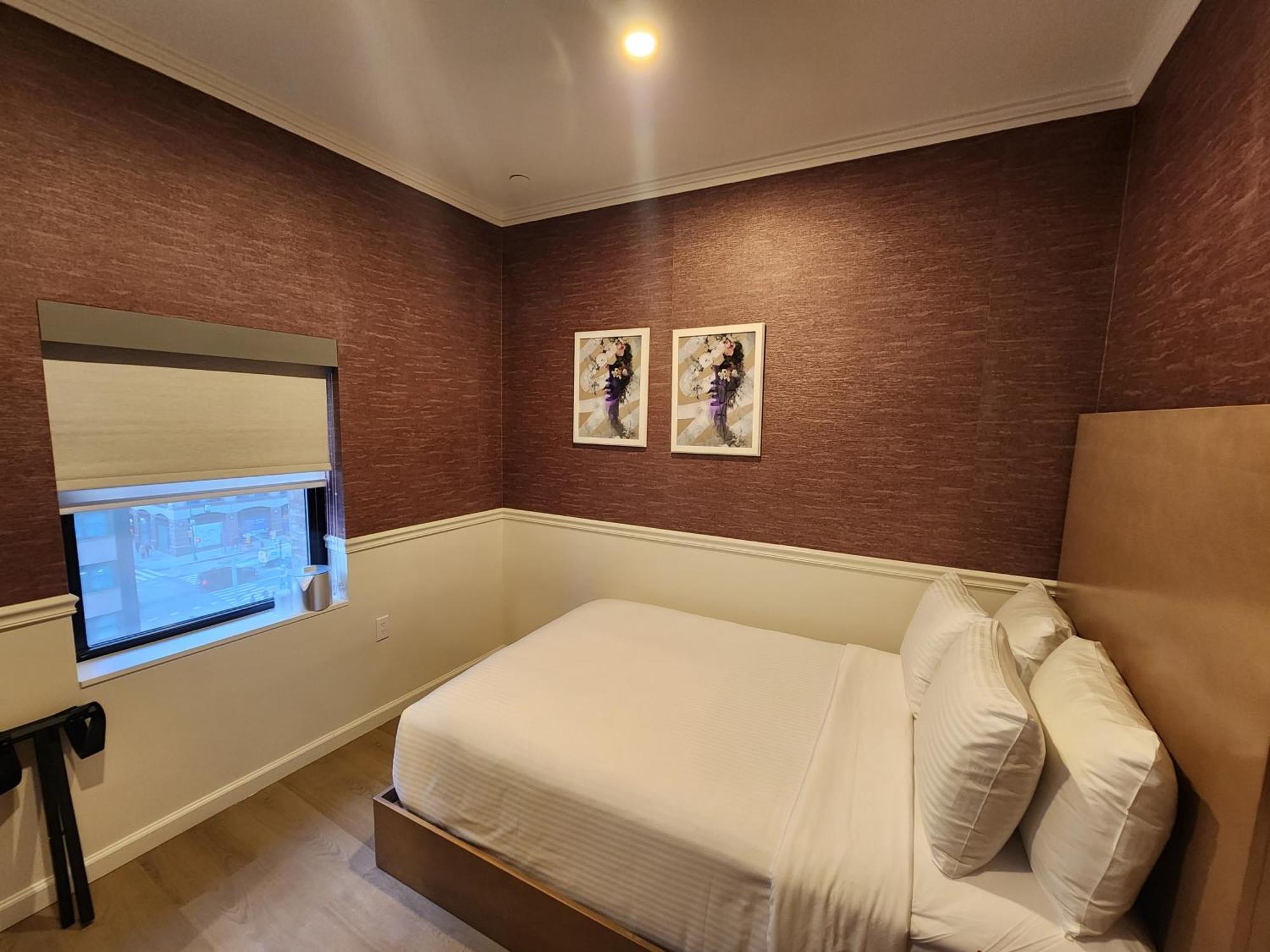 The Mayfair Times Square, Ascend Collection