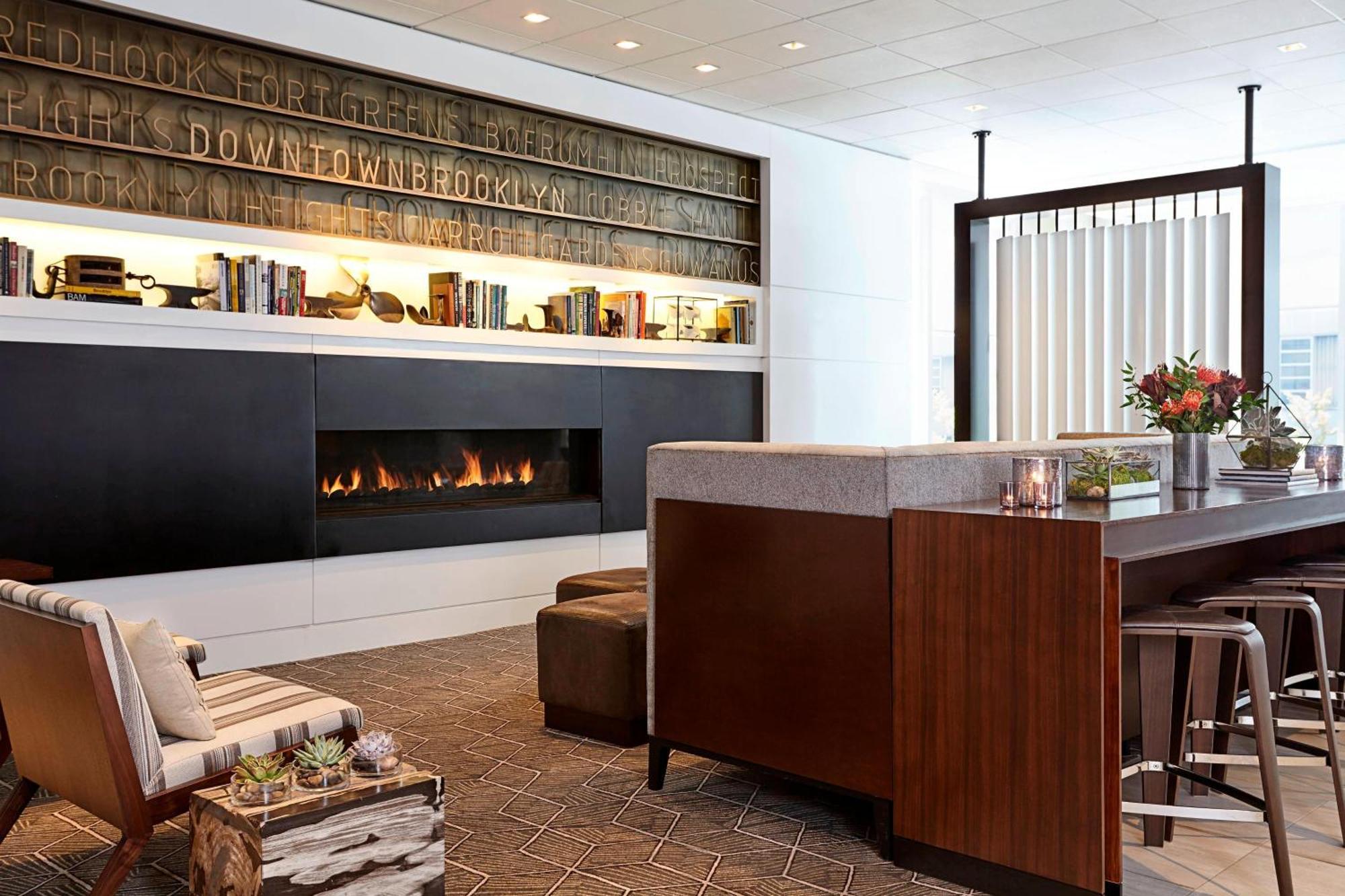 Hotel Marriott At The Brooklyn Bridge 4*