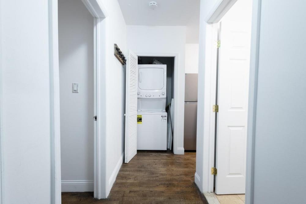 Apartment 1435-2 3 Bedrooms 2bath W D Ues New York