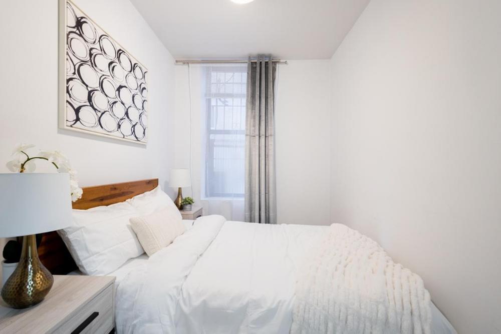 Apartment 1435-2 3 Bedrooms 2bath W D Ues *