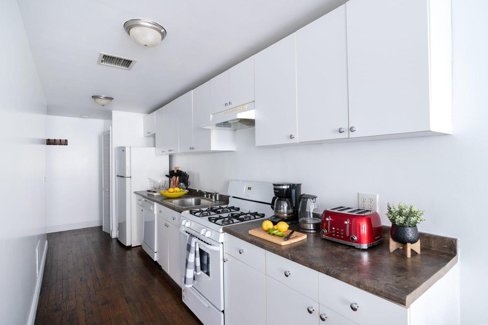 Apartamento 1435-3-3 Bedrooms 2bath W D Prime Upper East *