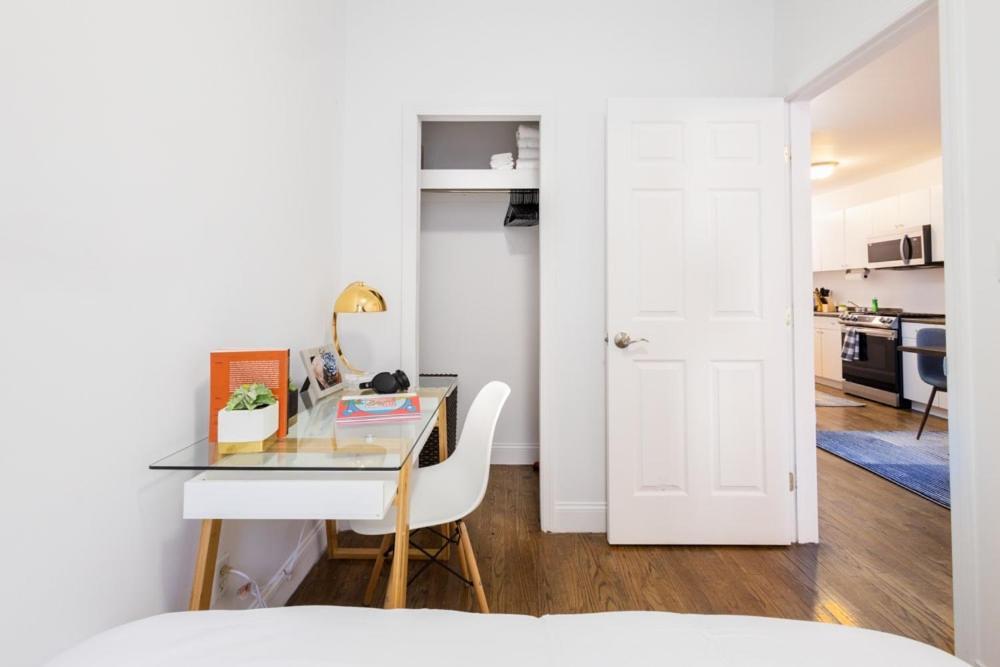 1435-2 3 Bedrooms 2bath W D Ues