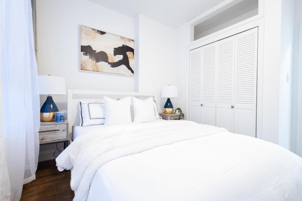 1435-2 3 Bedrooms 2bath W D Ues