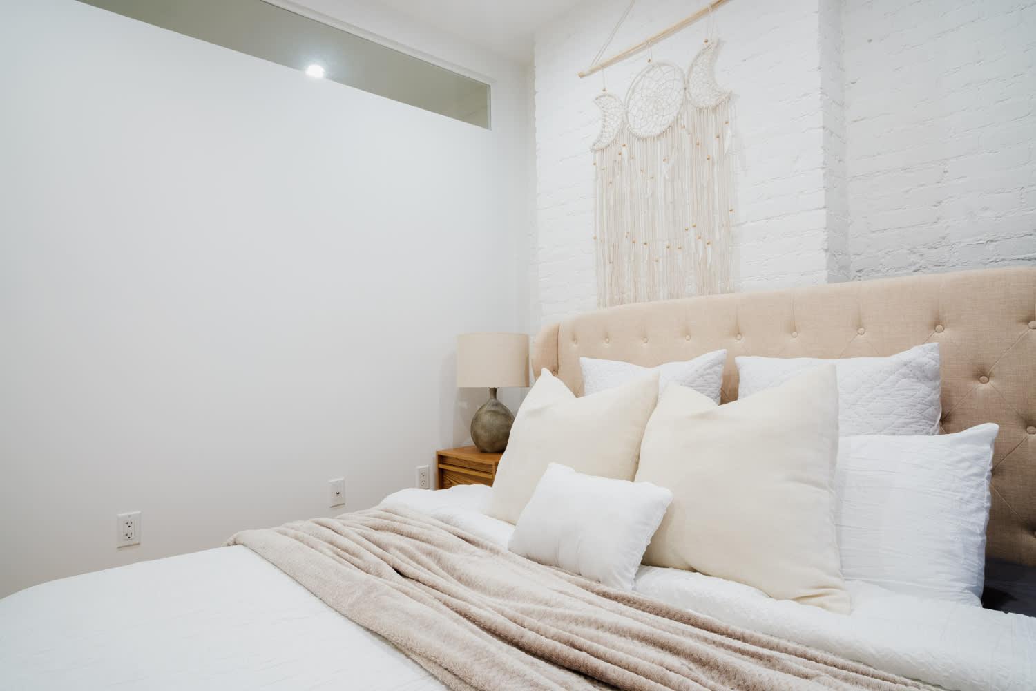 Appartement 1288-4r Newly Furnished Prime Ues 2br *