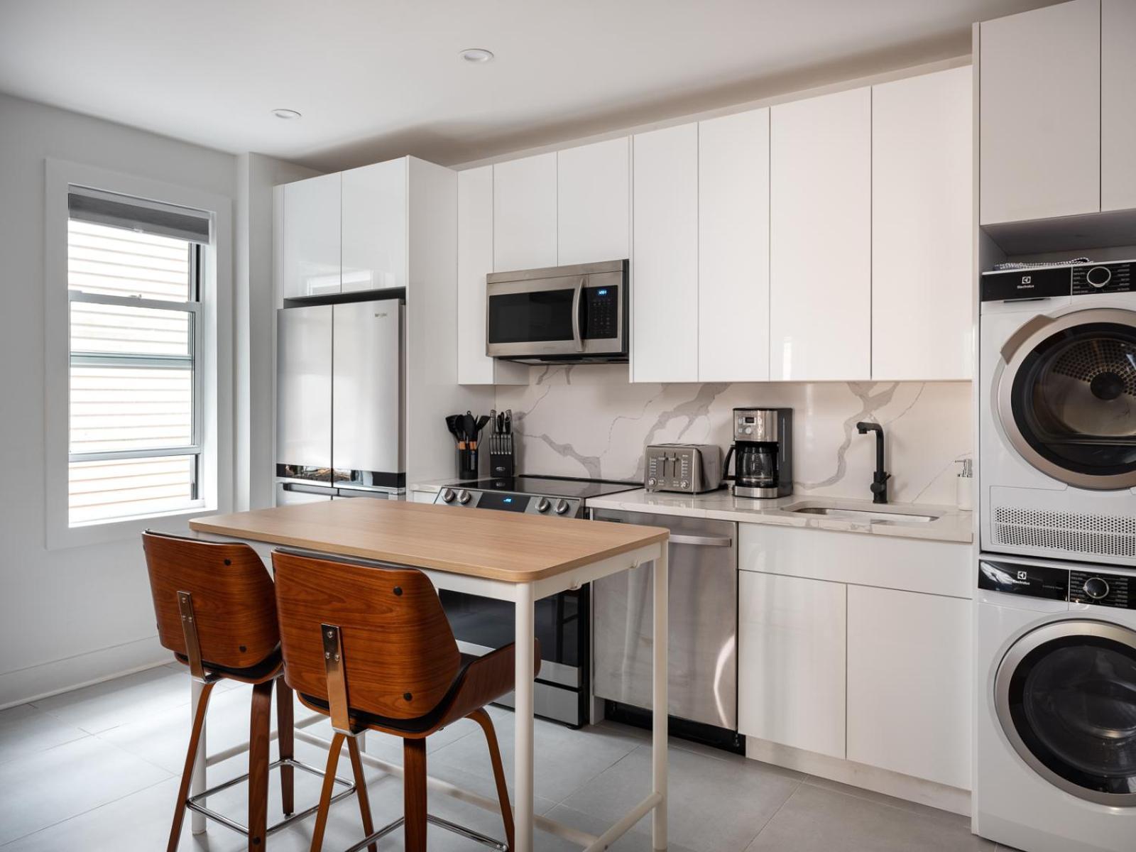 Three Bedroom Brooklynite Suite! Appartement