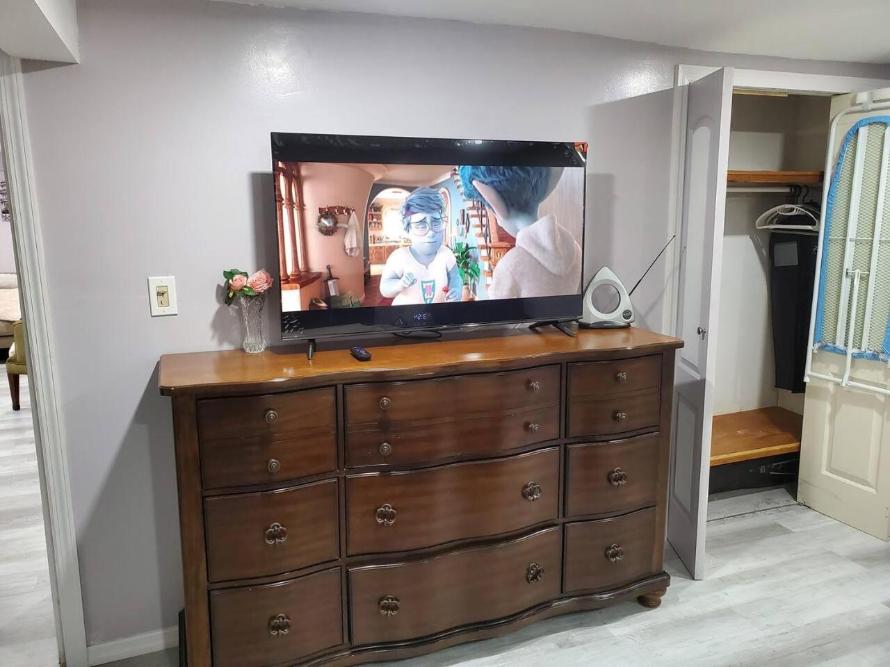 Lovely 2 Bedroom With 2 Entrance And Parking * Nueva York