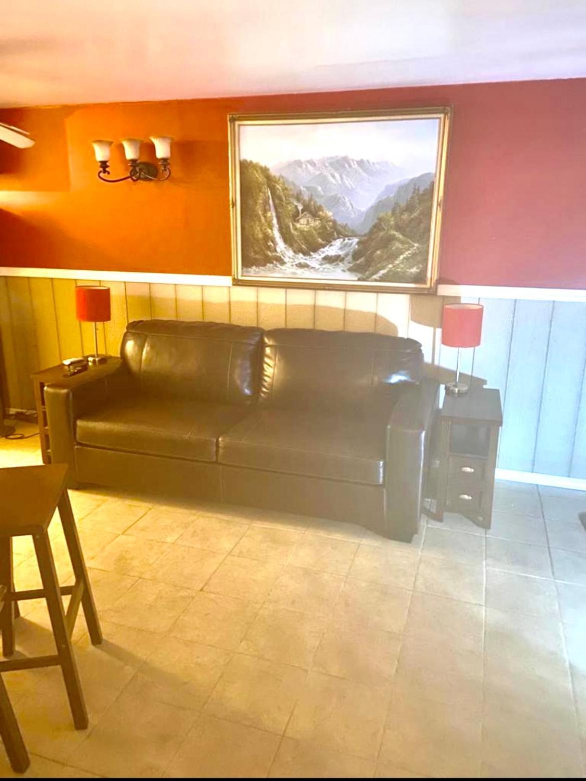 Large 3-bedrooms/2-bath Apt, One Block To Train * New York