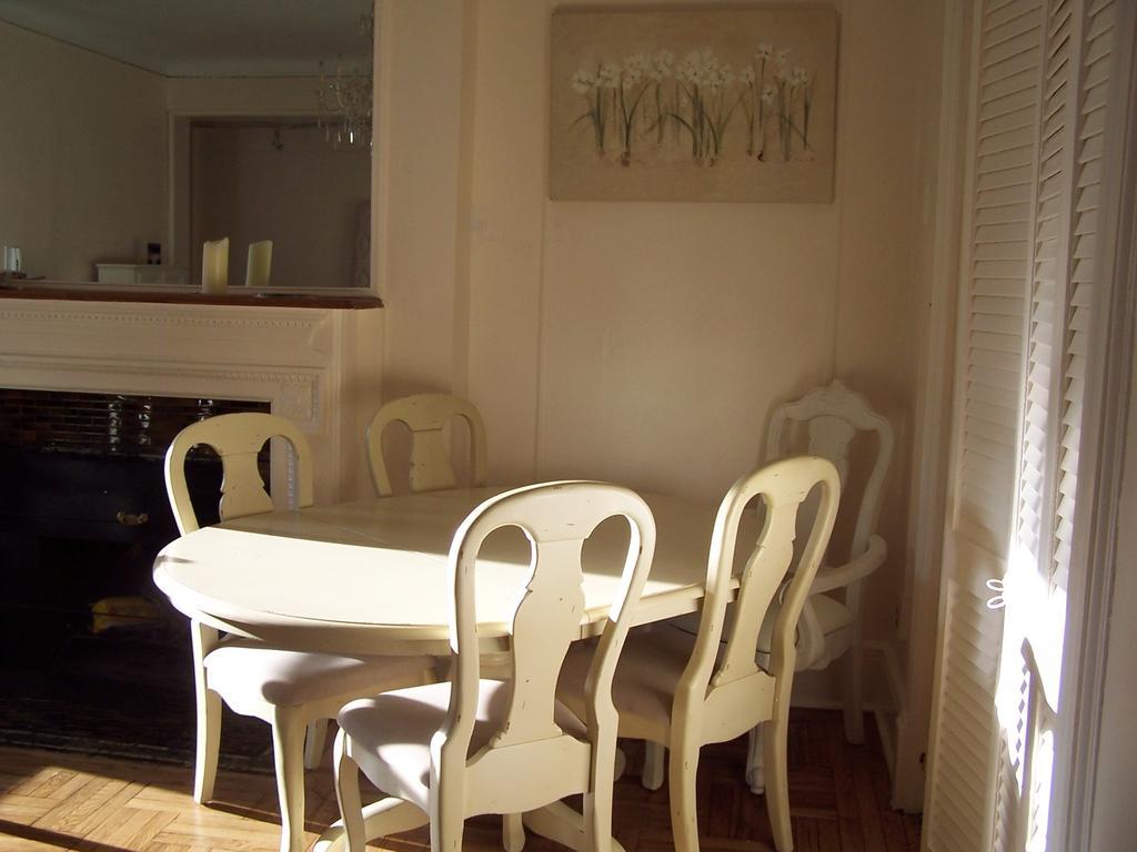 Appartement Brownstone Bed And No Breakfast
