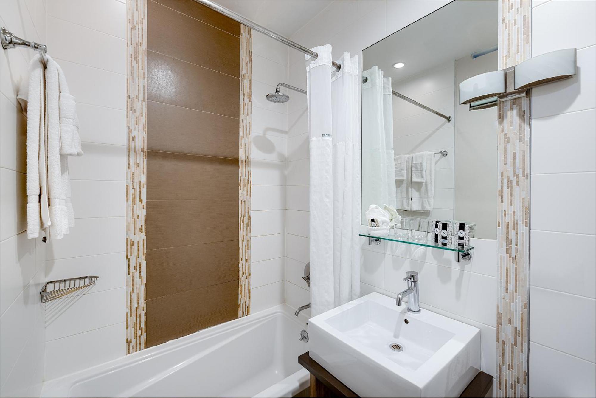 Condor Hotel Brooklyn Hotel 4*
