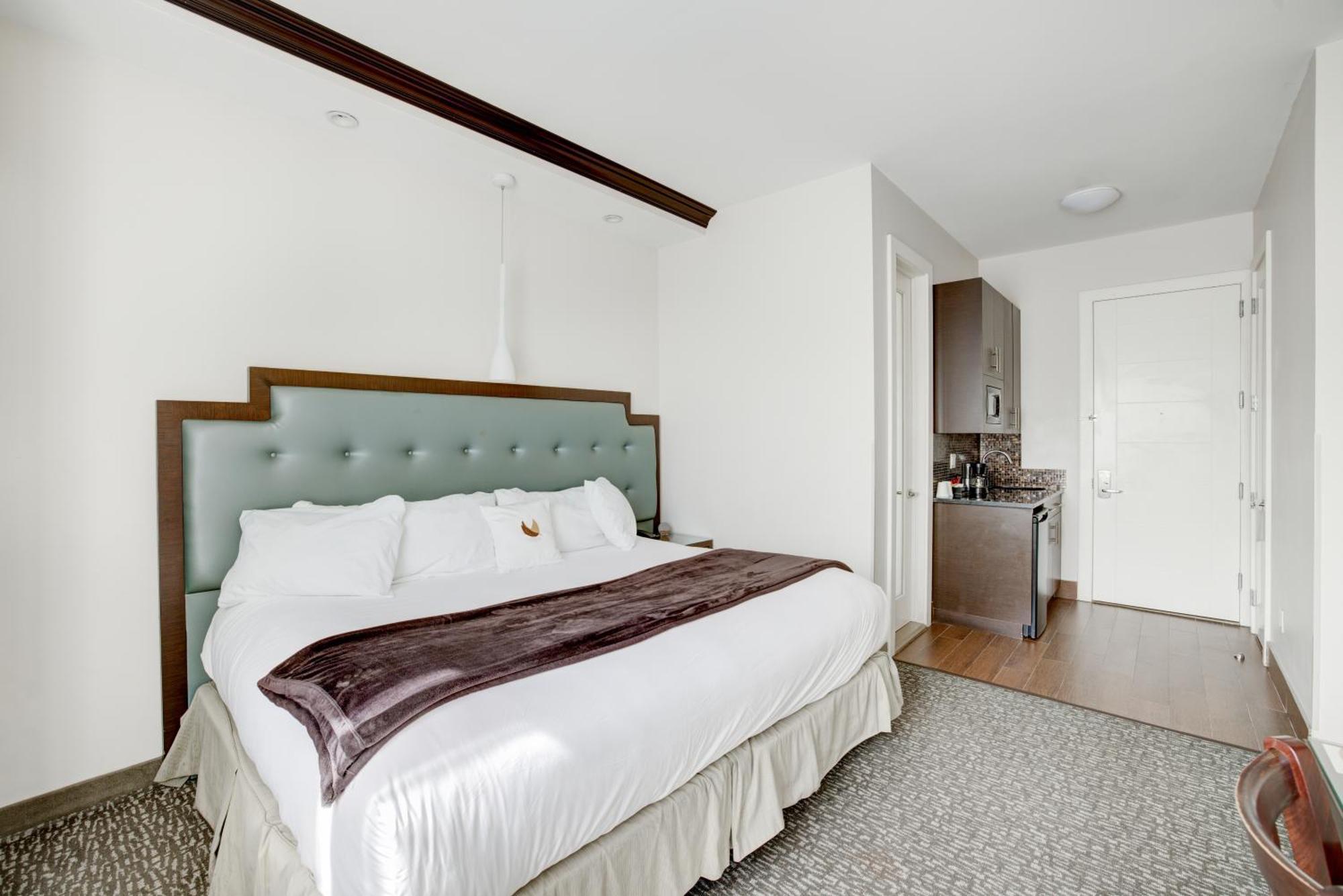 Condor Hotel Brooklyn New York