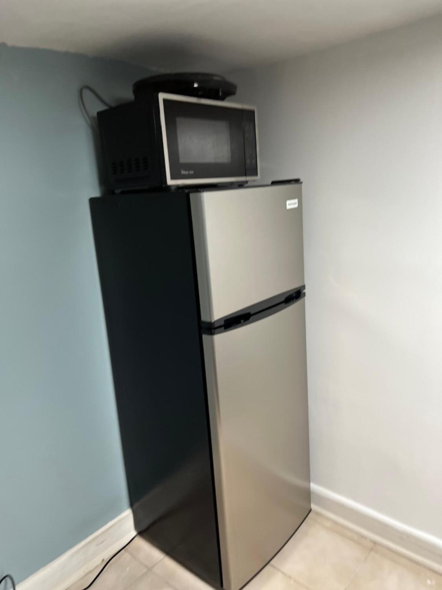 No Apt H 1 Basement Adrress Is Francis Lewis Blvd Queens Village Appartement *