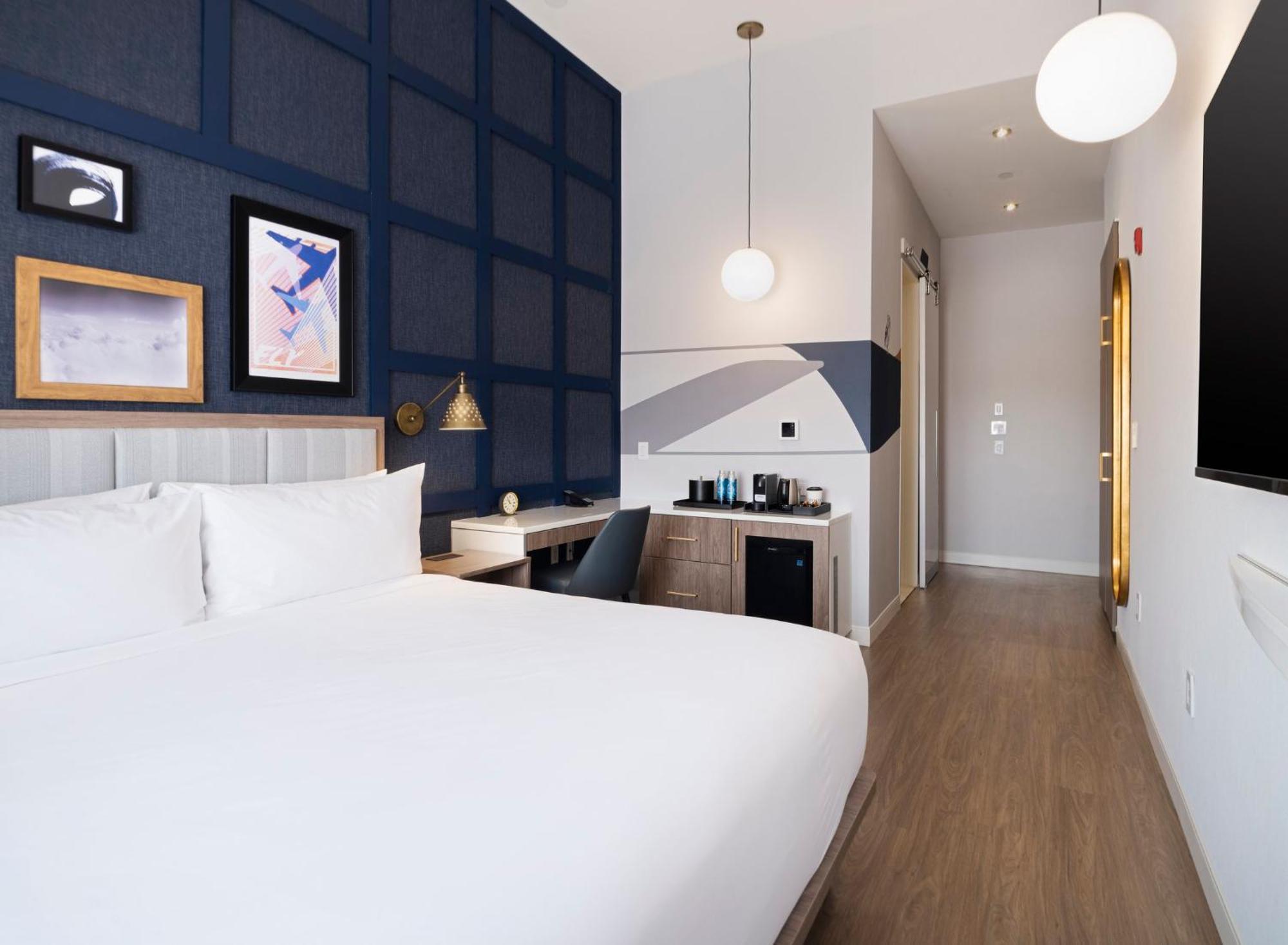 Hotel De Point 4*