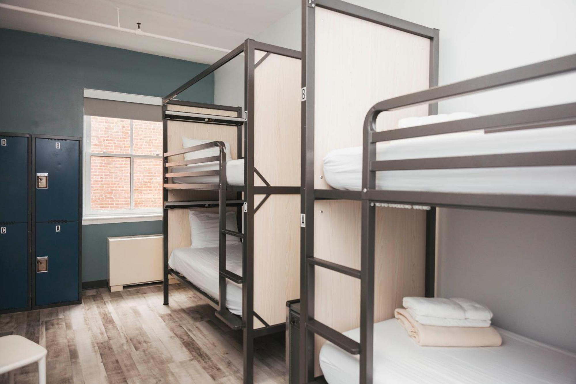 Hi Hostal