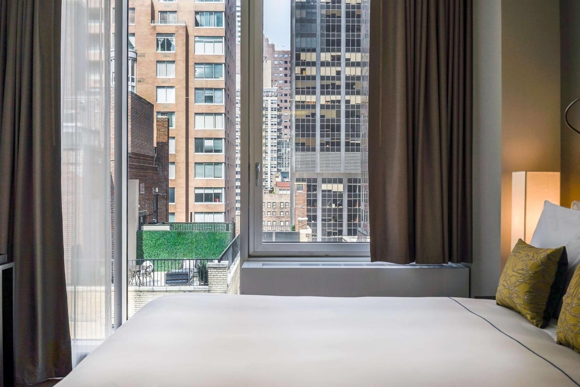The Bernic City,tapestry Collection By Hilton Hotel New York City