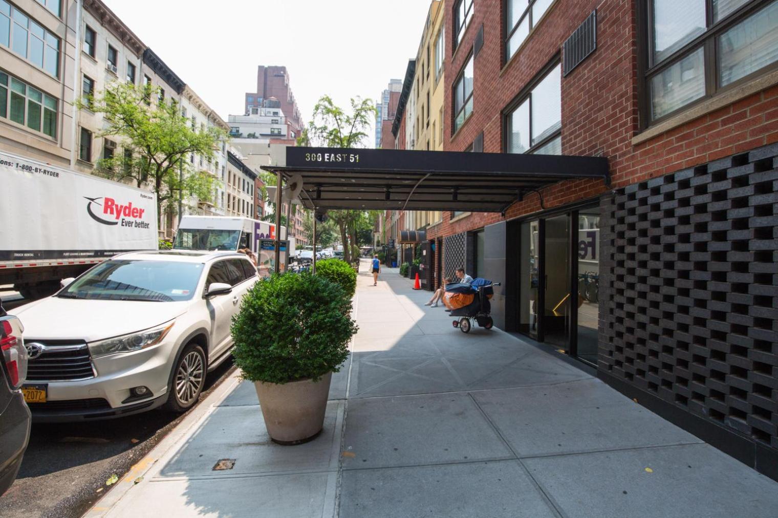 Midtown E 2br W Wd Nr Park Nyc-531