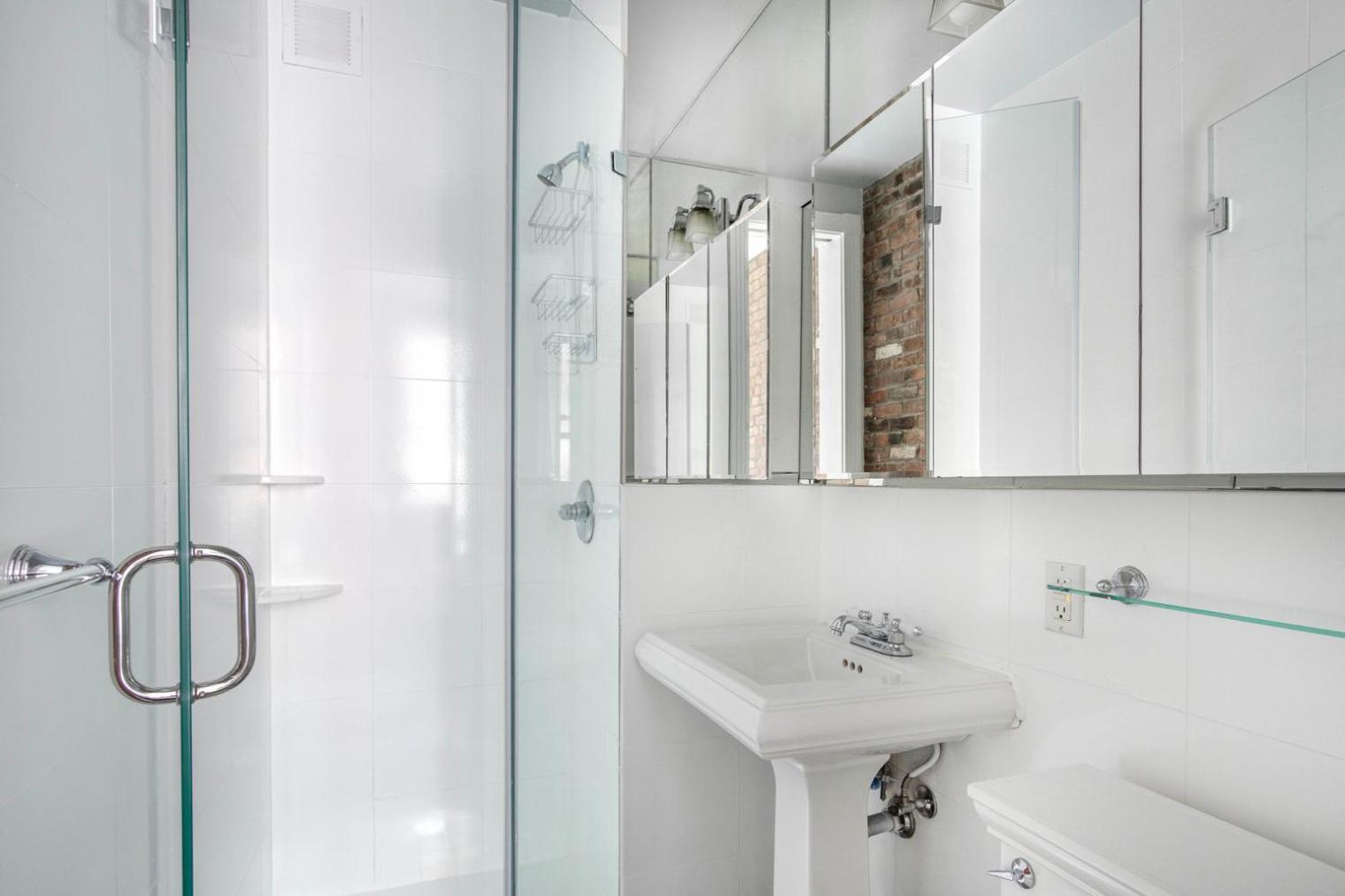 East Village 2br W Balcony Wd Nr Subway Nyc-1191