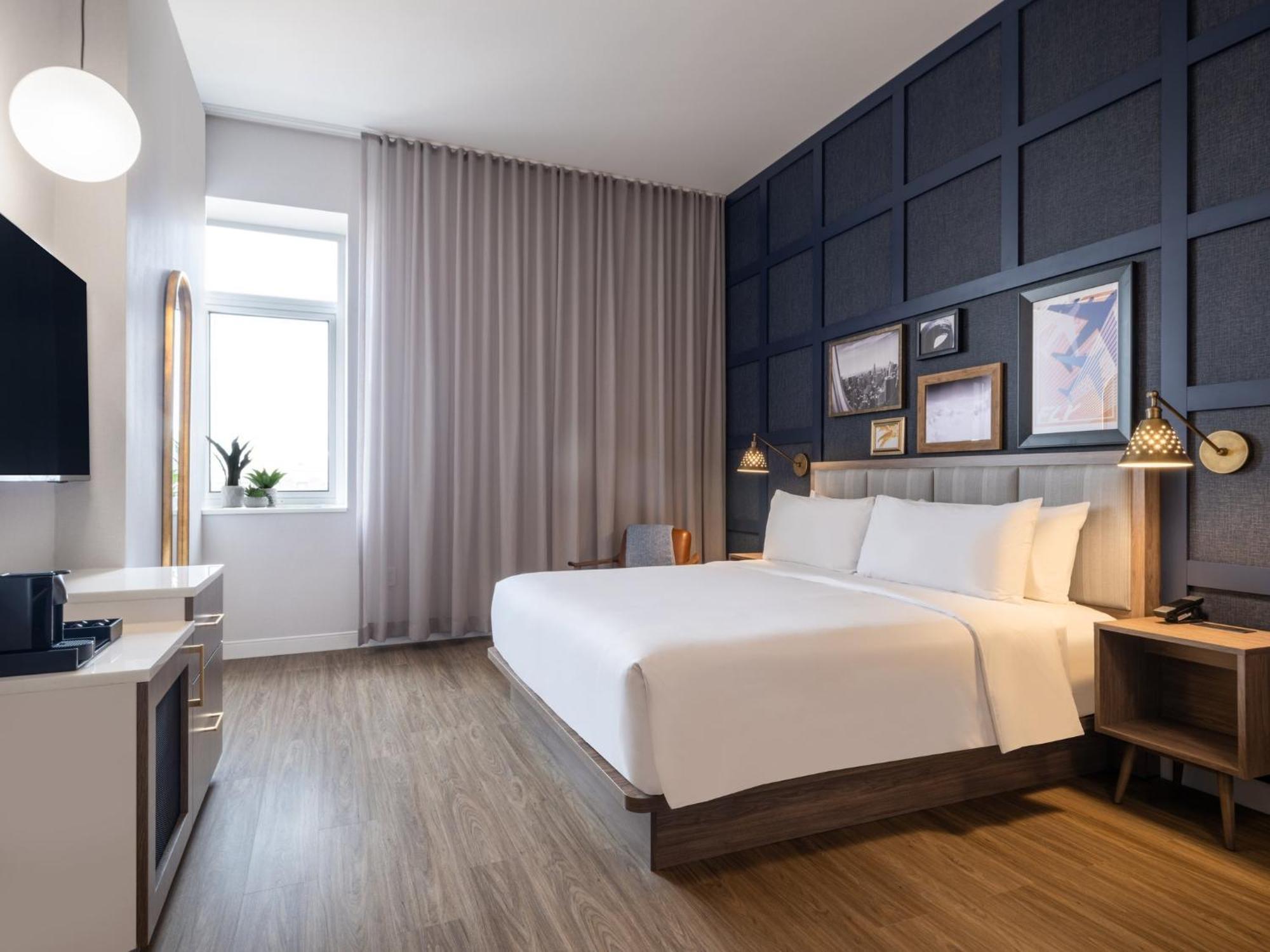 Hotel De Point 4*