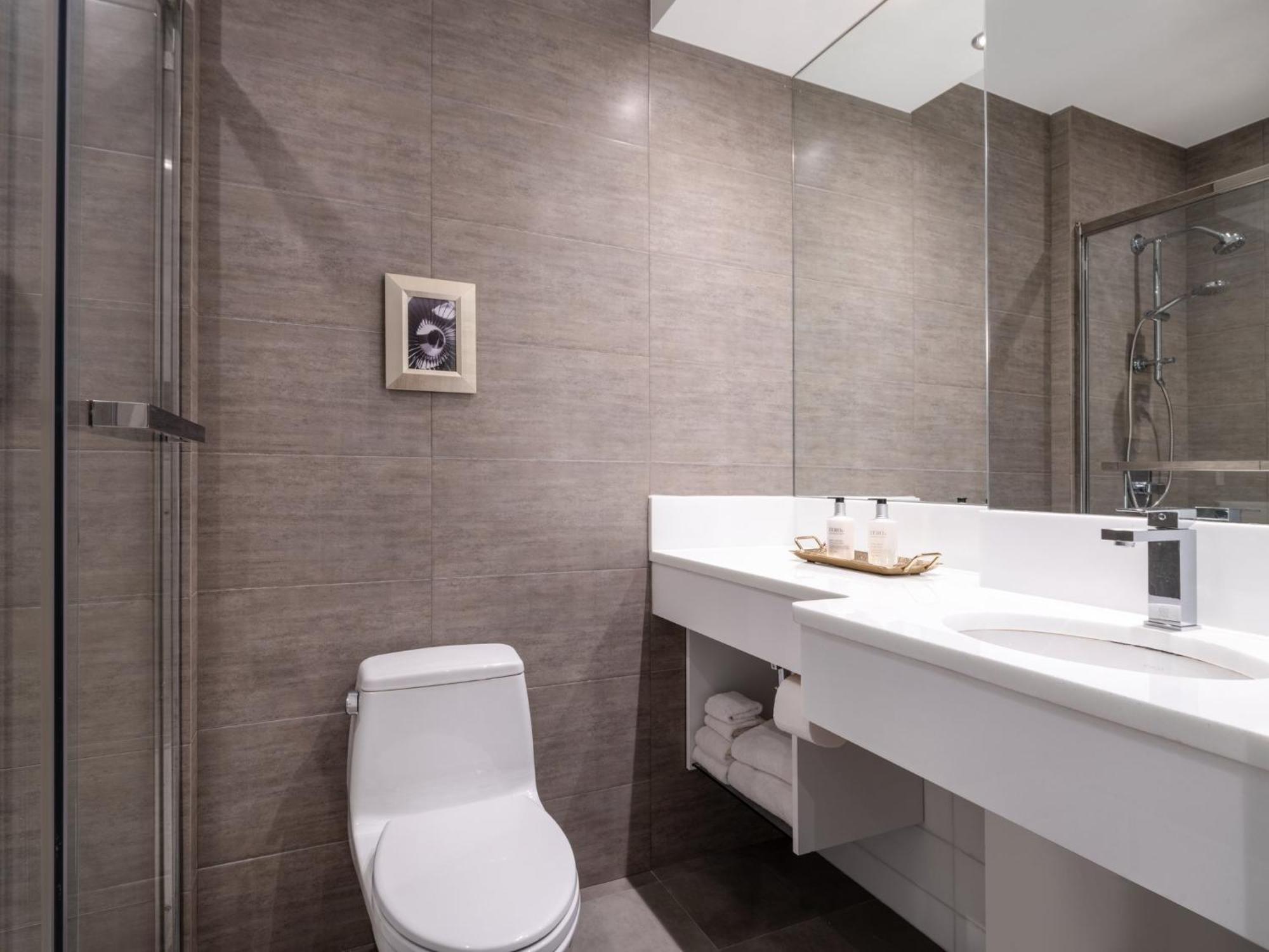 De Point Hotel 4*