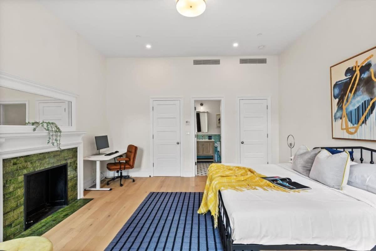 Vakantiehuis Riverside By Rove Travel 7br Modern Townhouse New York