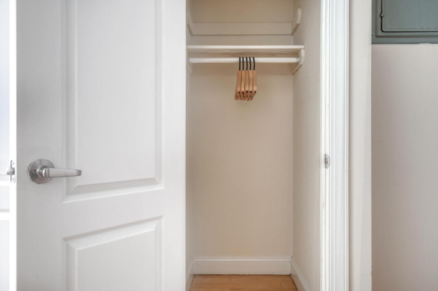 Nolita 1br W Elevator Roof Deck Nr Soho Nyc-907