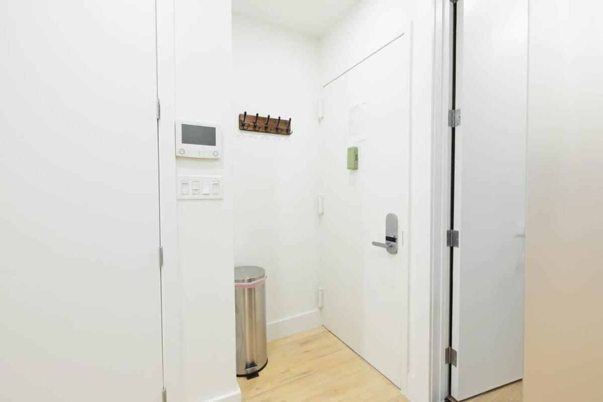 Appartement 1597-1 Large W D In The Unit Prime Ues *