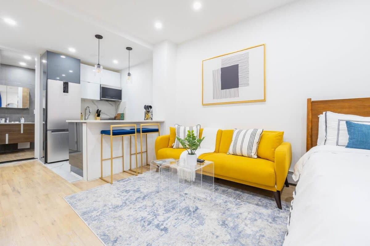 1597-1 Large W D In The Unit Prime Ues Appartement *