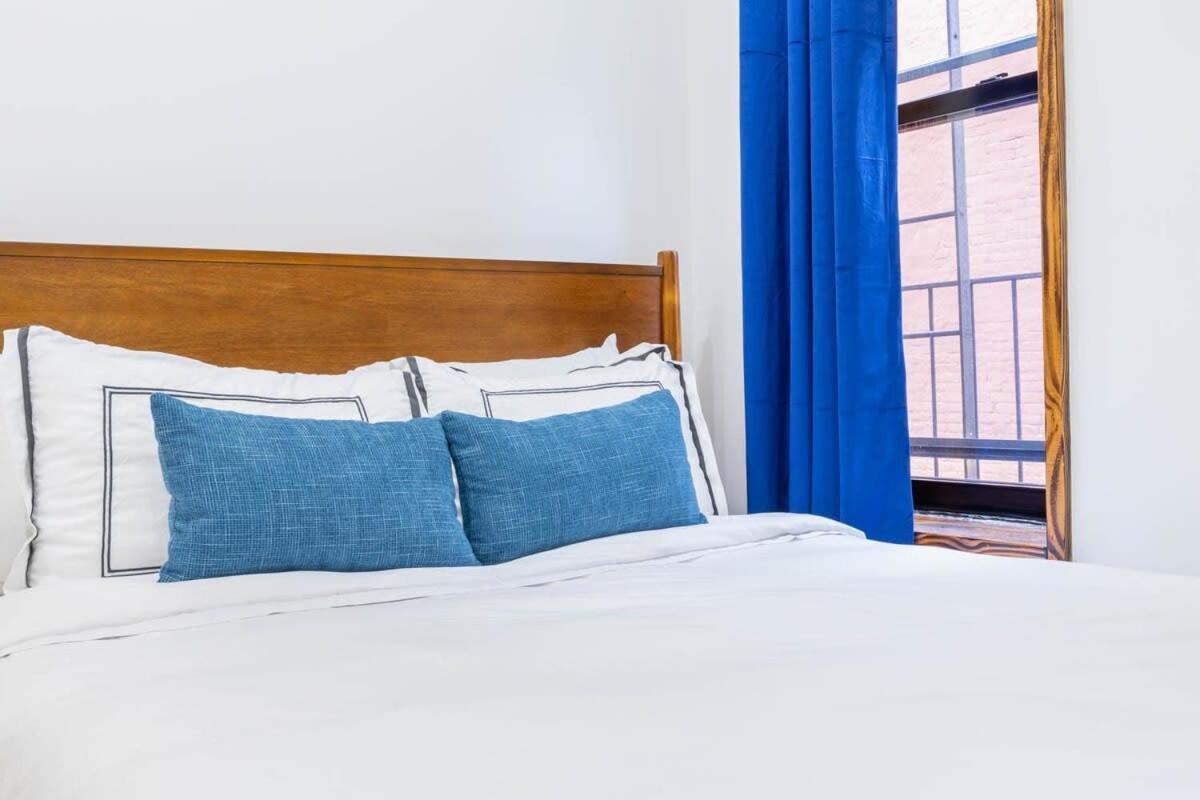 1597-1 Large W D In The Unit Prime Ues *