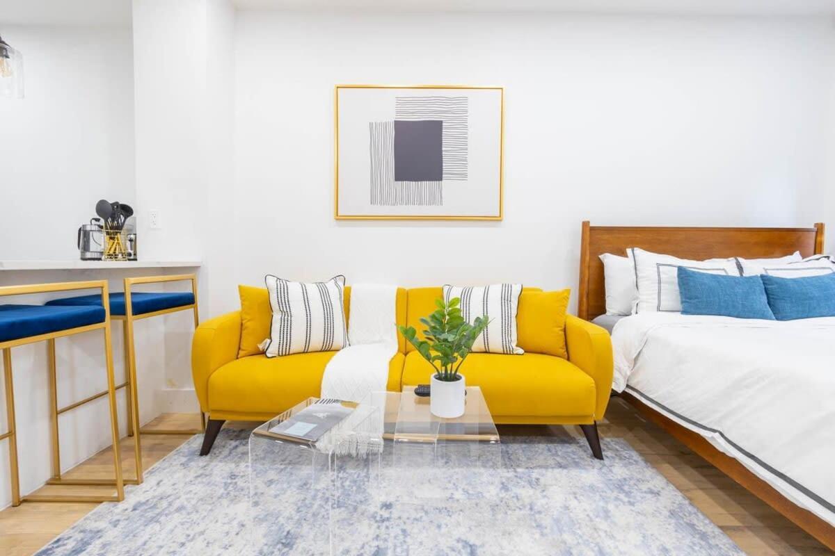 1597-1 Large W D In The Unit Prime Ues Appartement *