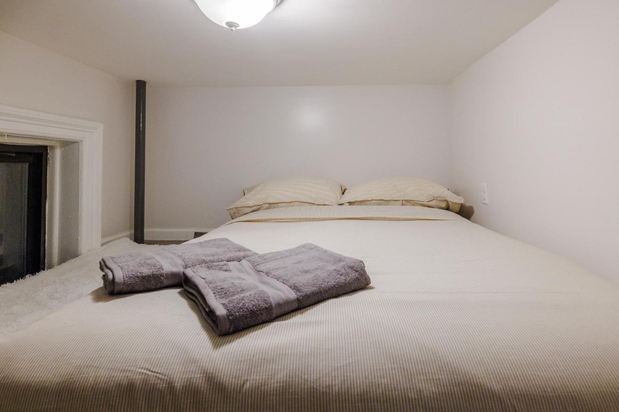 Experience The Vibrant Energy Of City Living Appartement *