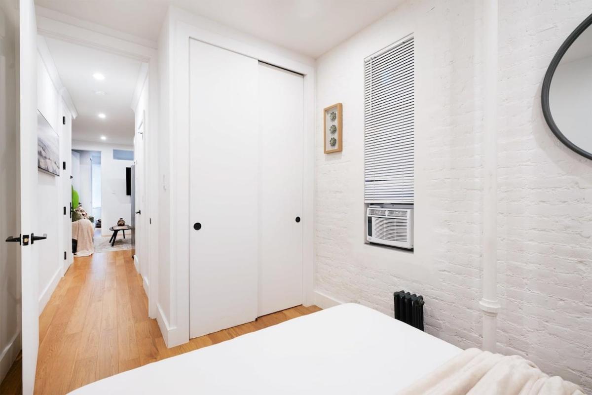 Appartement 1288-3rs New Renovated 2 Bedrooms *