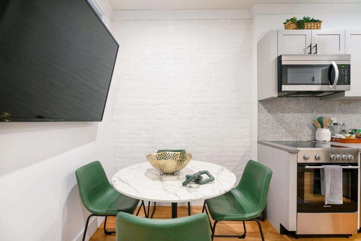 Appartement 1288-3rs New Renovated 2 Bedrooms