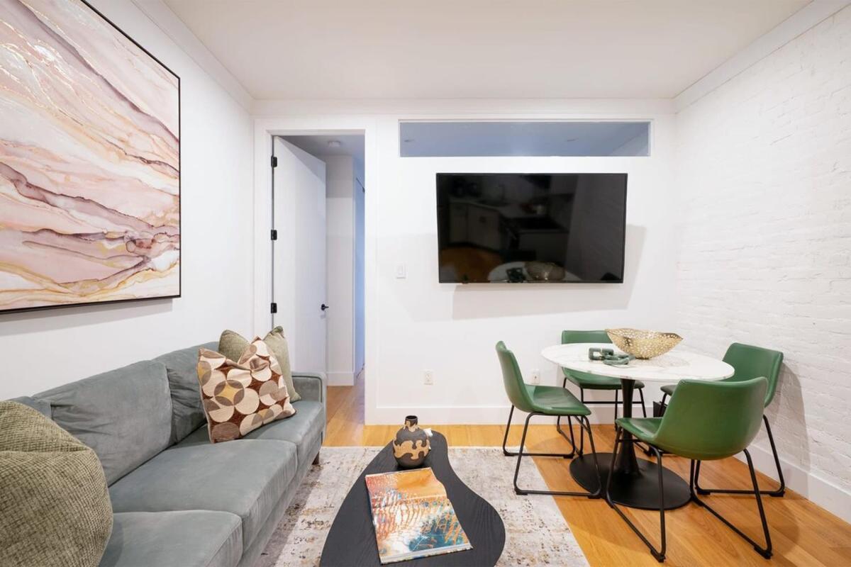 1288-3rs New Renovated 2 Bedrooms Appartamento *