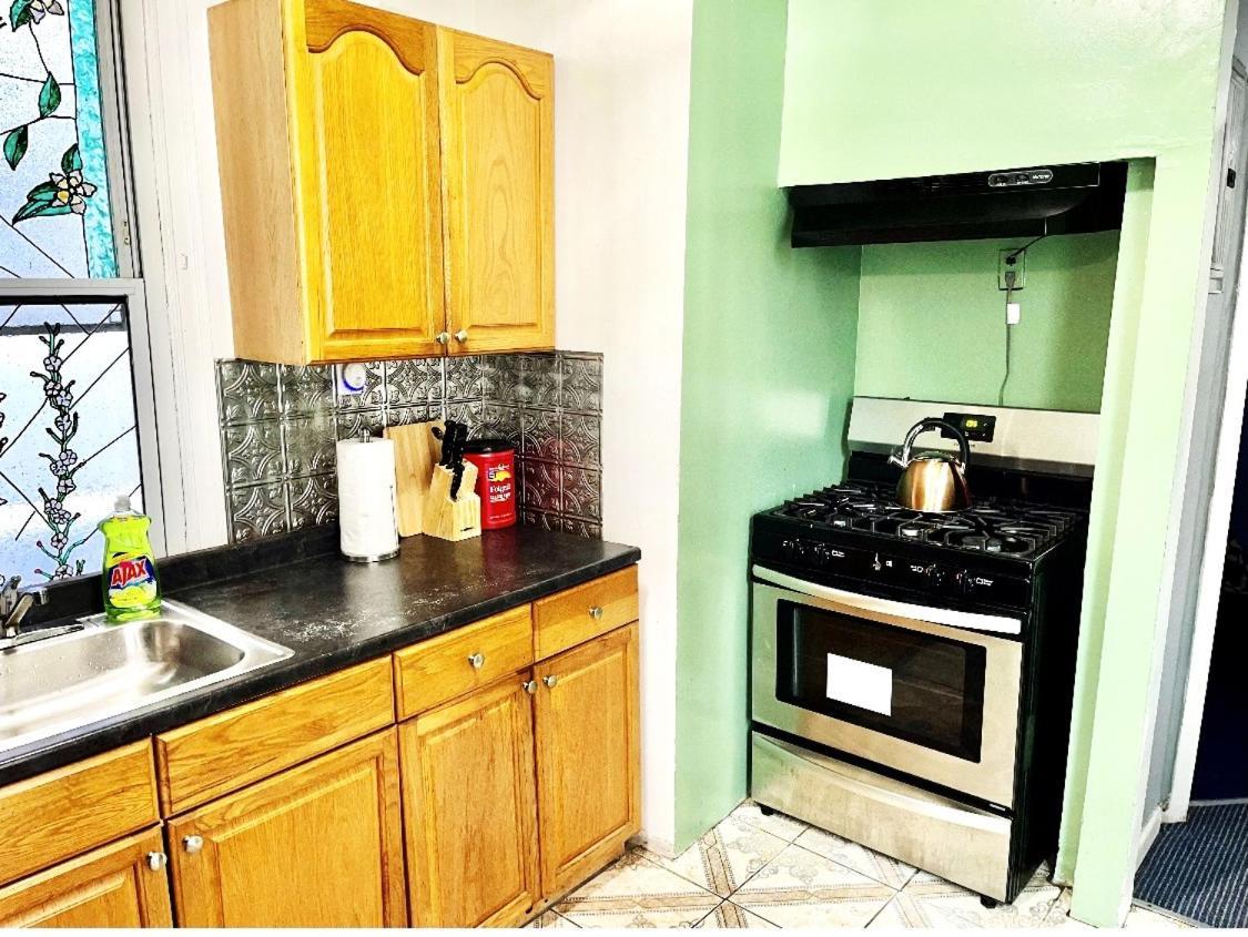 Appartement 3 Bedrooms 1 Bath Apt, 10 Min To Manhattan! New York