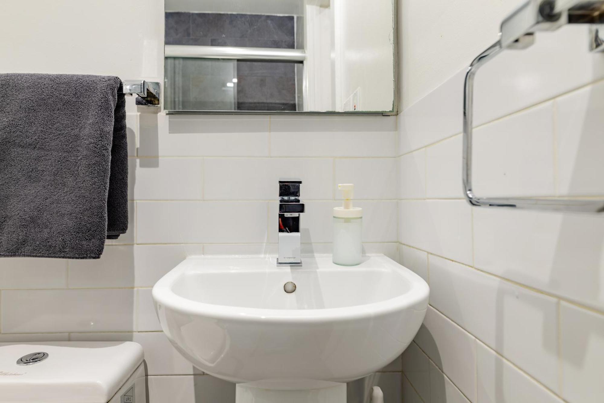 Appartement 2 Bedroom Luxury Unit In The Heart Of Manhattan *