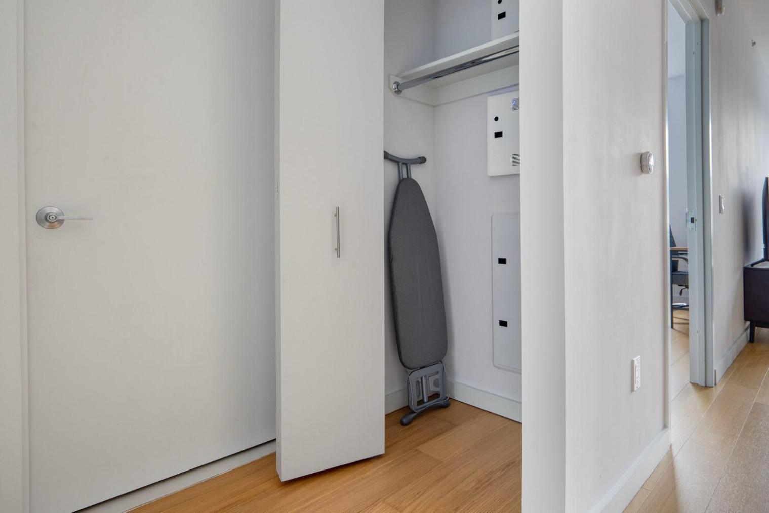 Lower East Side 1br W Gym Wd Nr Nightlife Nyc-1232 New York