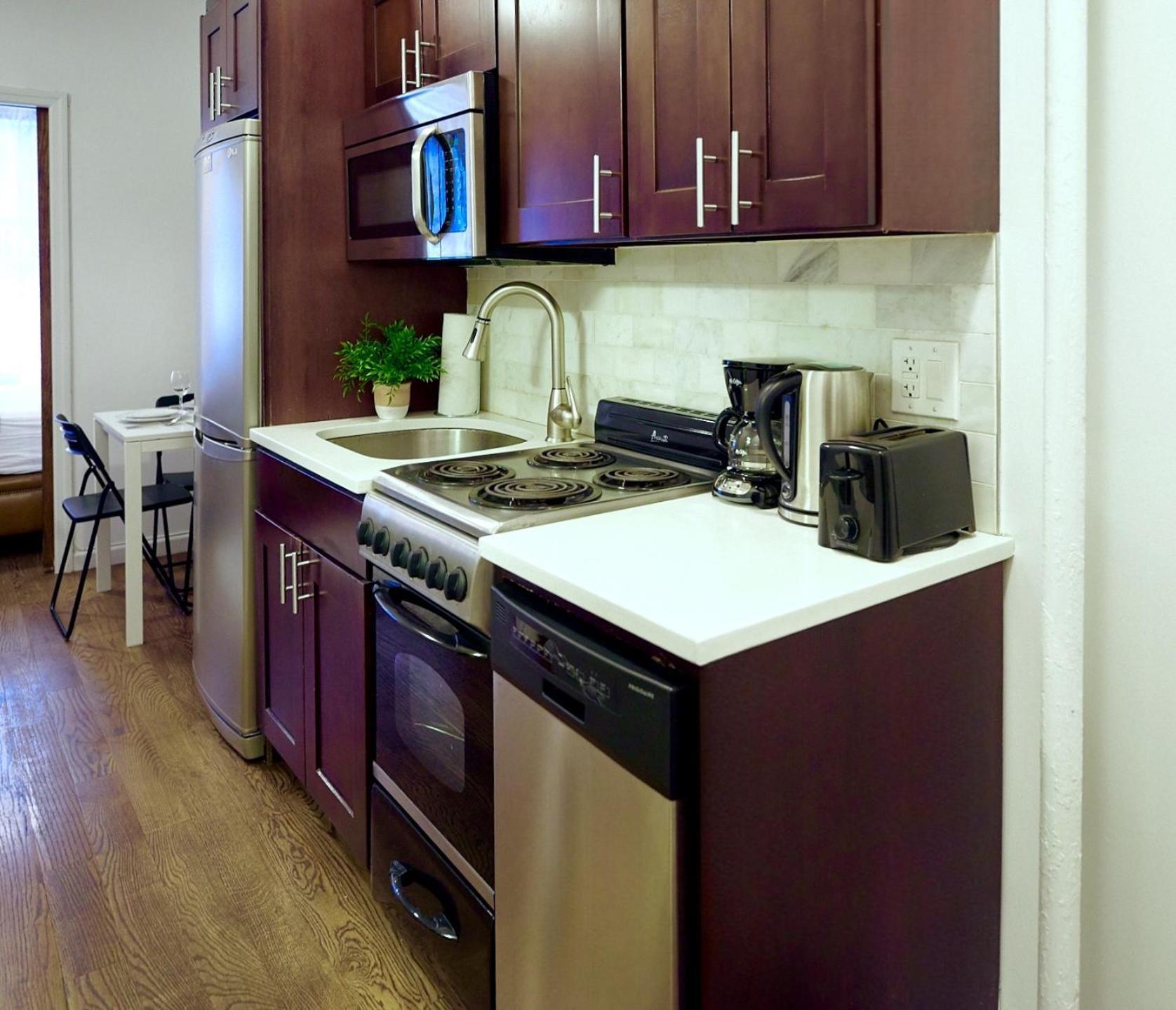 2 Bedroom Cozy Unit In Lower Manhattan New York City